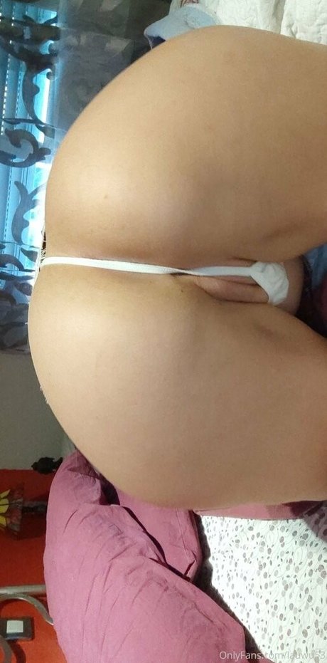 lesbian strapon onlyfans nude picture