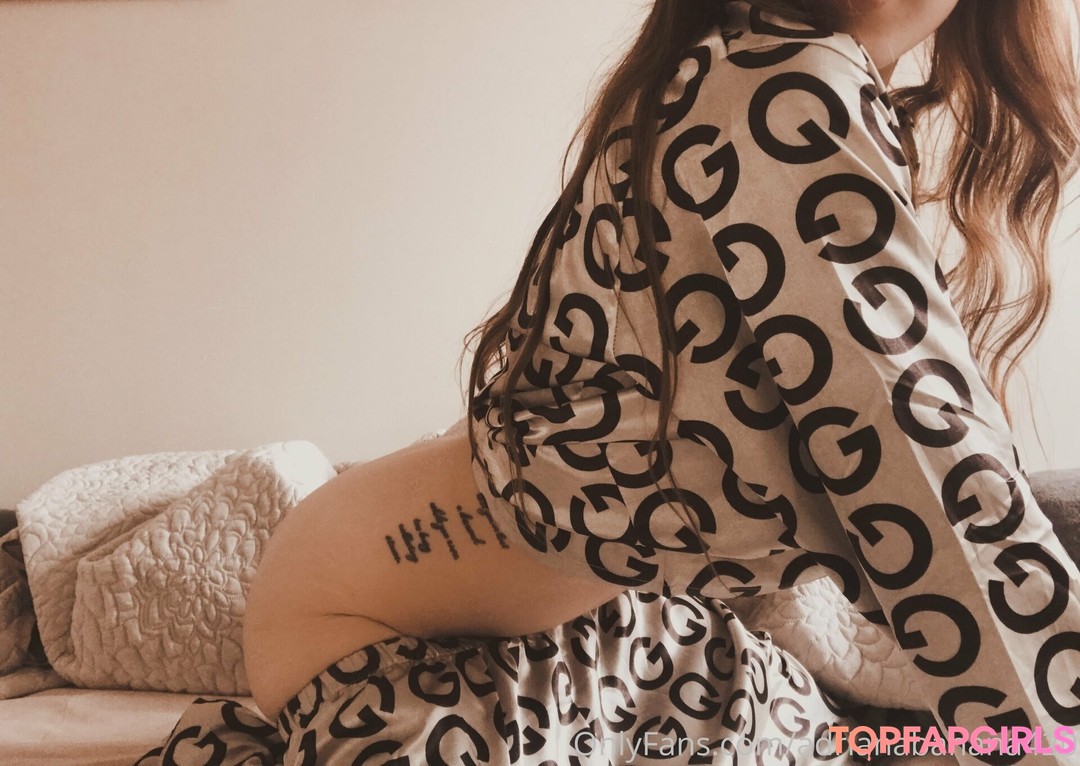 adrianabanana420 nudes star picture