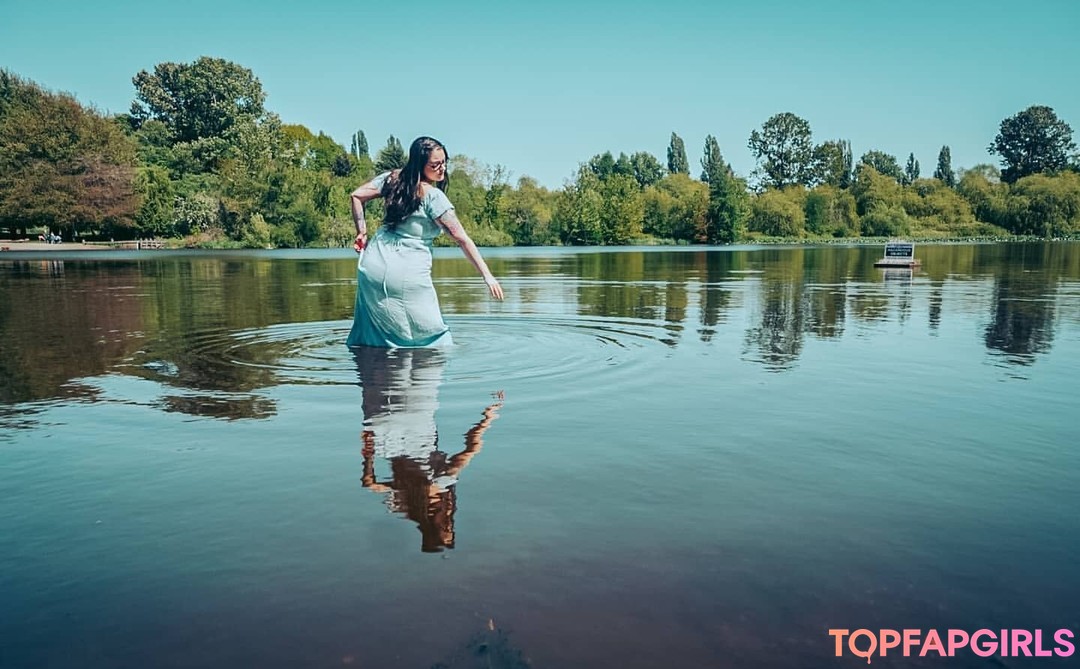 curvy blonde onlyfans beautiful archive