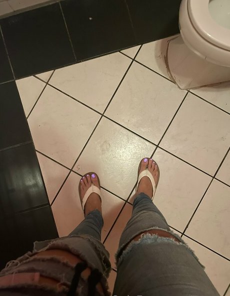 teasye erotic star photo