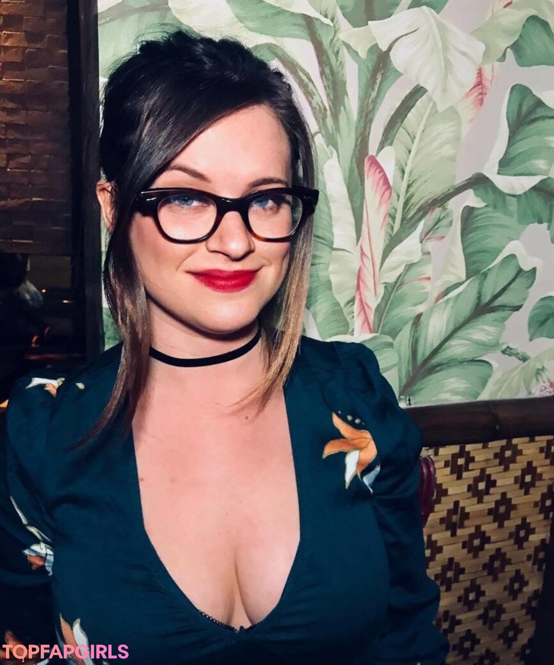 Allie Goertz star hd archive