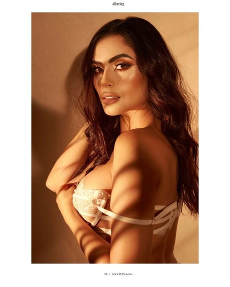 Daniela Velez model sex picture