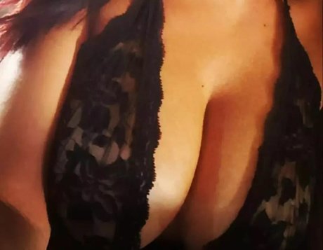 Venere Mora model sex image