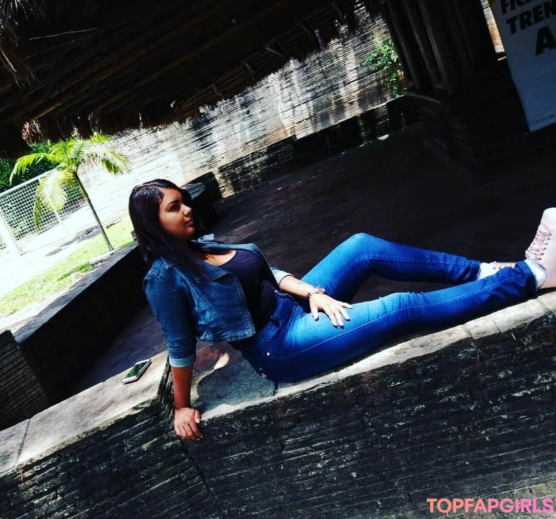 Evelim Alves exclusive star gallery