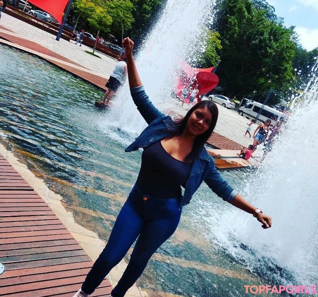 Evelim Alves model images