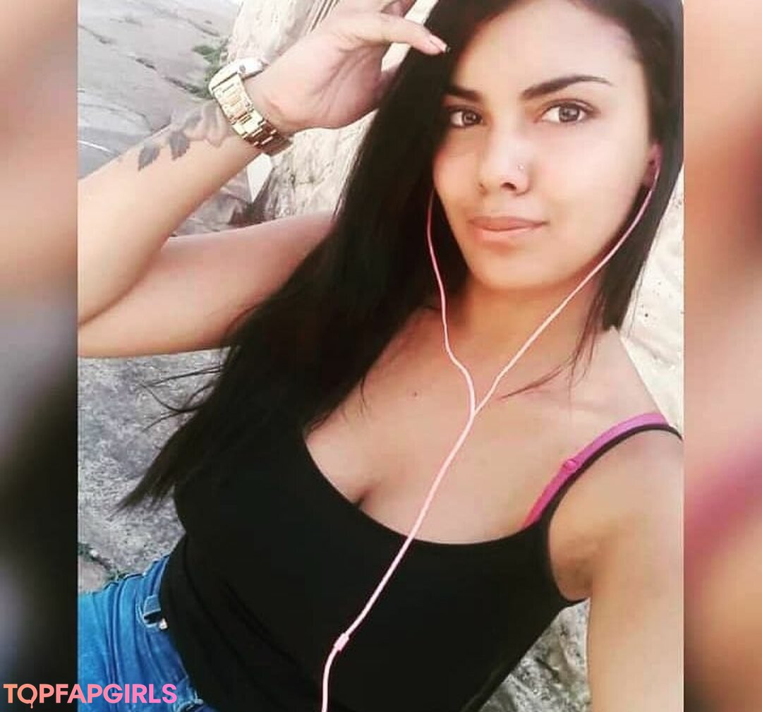 sister nude onlyfans sexy nudes photo
