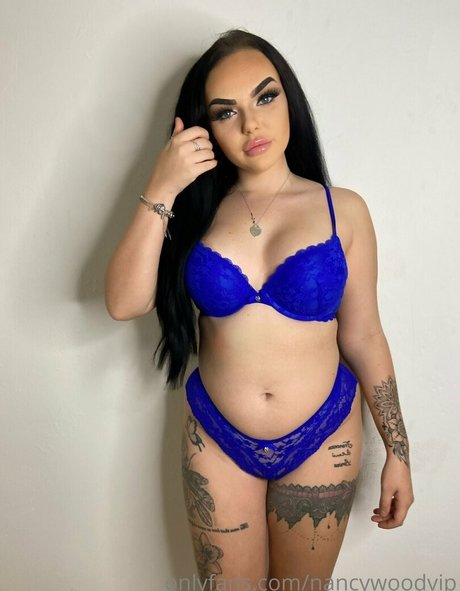 lesbian milf onlyfans nude img