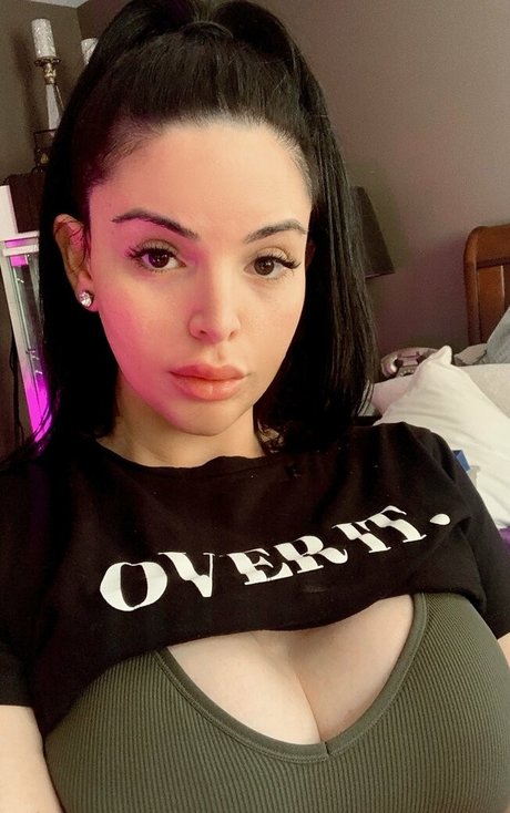 adrianaw pornstar beautiful archive