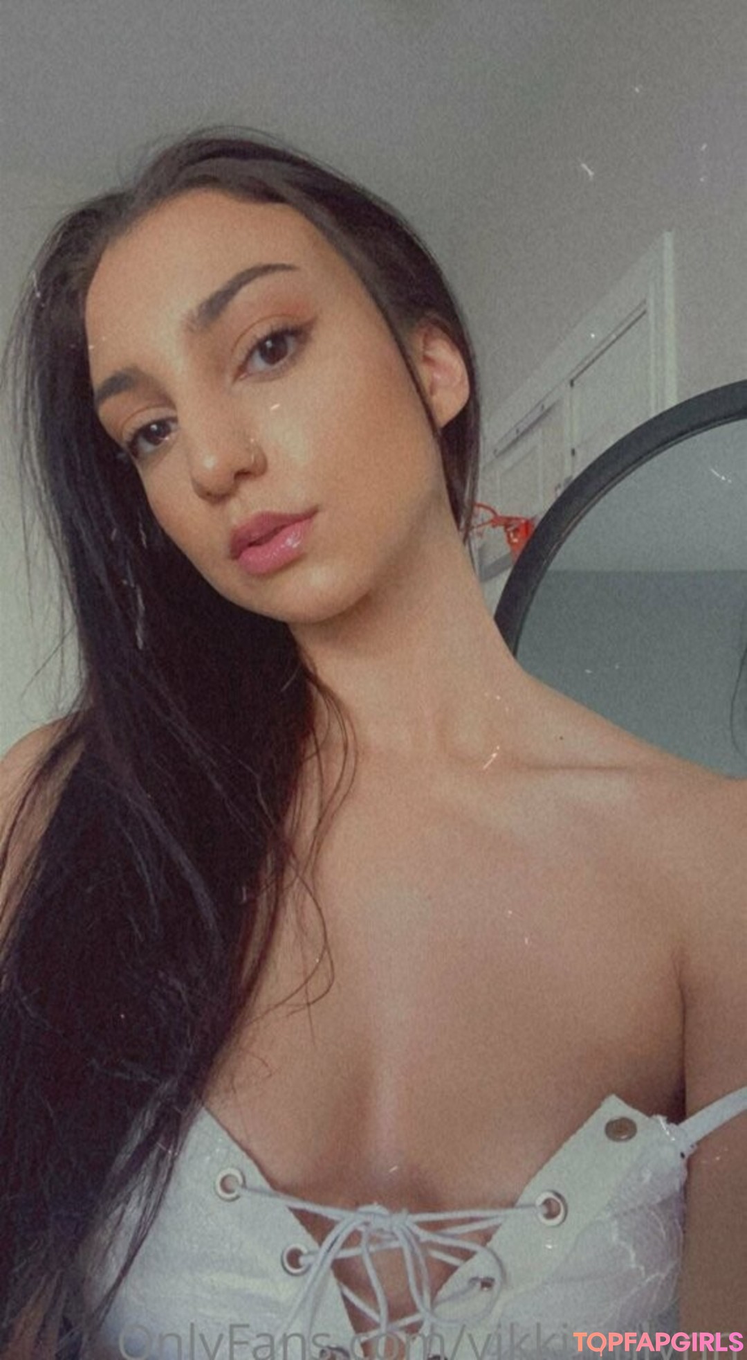 Vikki Mlynn model erotic gallery