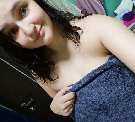 littlebbuunny model sexy image