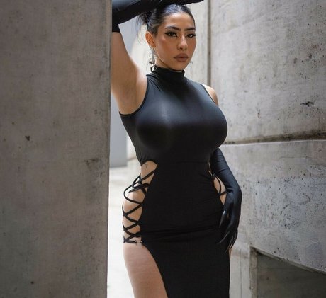 itssarapr erotic star archive