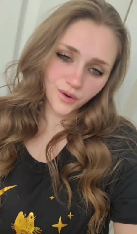 Ivory Ray star erotic pic