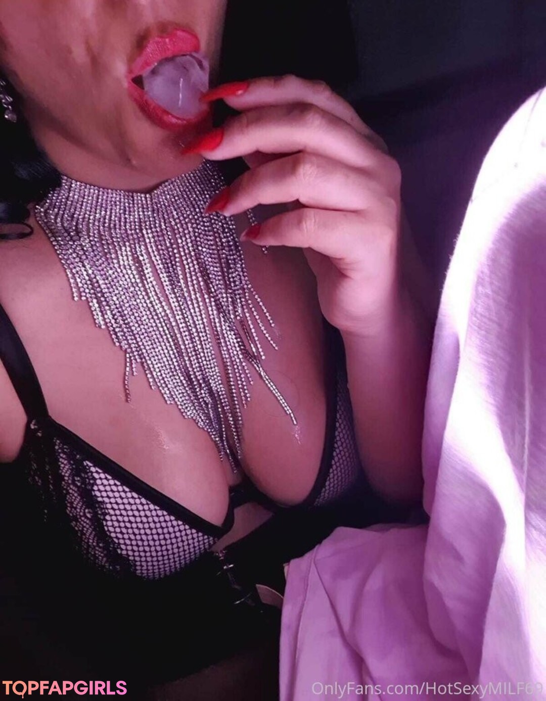 hotsexymommy69 profile image