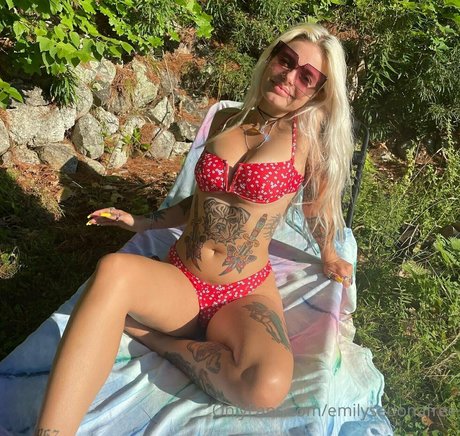 ebony wet pussy onlyfans exclusive photos