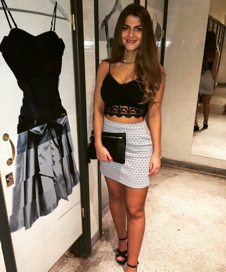 Lauren Fardon adult actress gallery