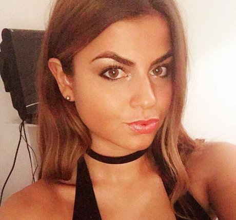 Lauren Fardon pretty actress photos