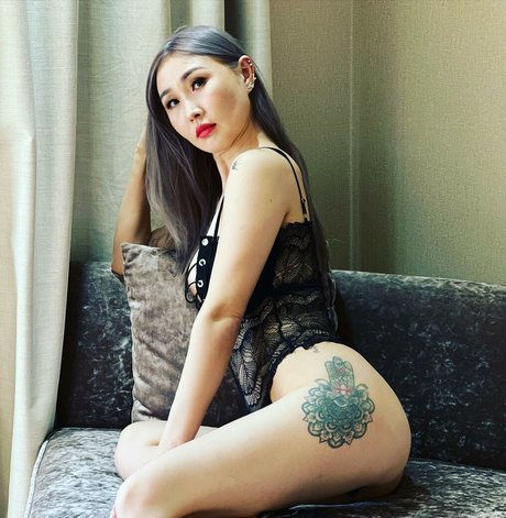 Venera u pornstar nude pics