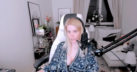 swebliss star nude galleries