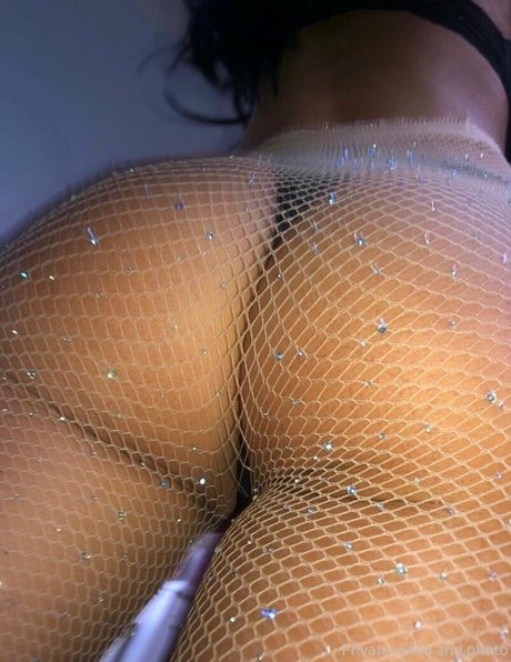 latexprincessvip nude star images