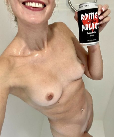 itslaylamay profile image