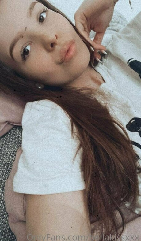 bellakissxxx star porn pic