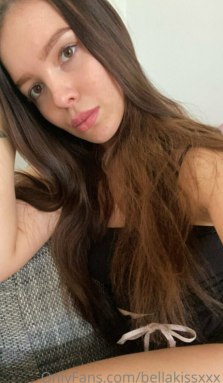 bellakissxxx nude star gallery