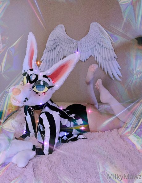 strwbrryinsides model nice image