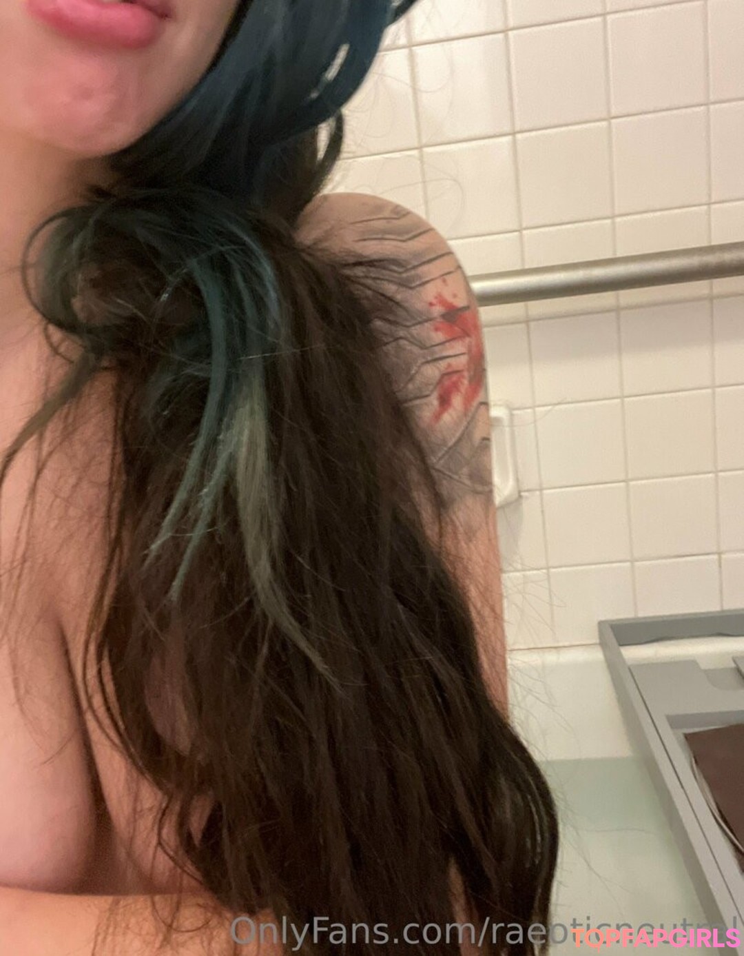 raeoticneutral sex pornstar pic