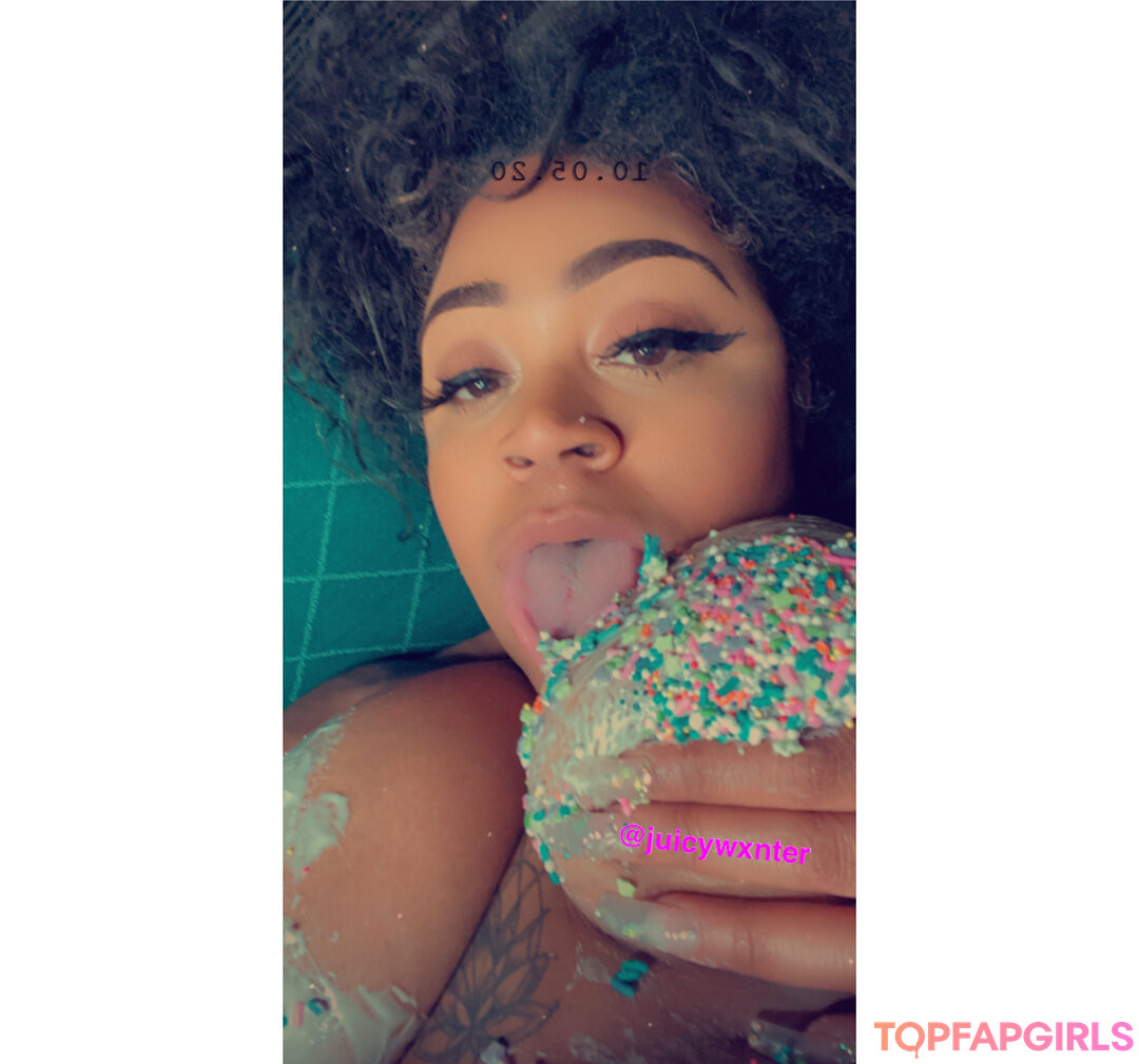 juicywxnter model erotic images