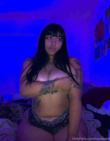 sundazed model beautiful picture