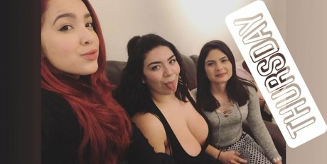 Nicky Nicole pornstar pretty pics