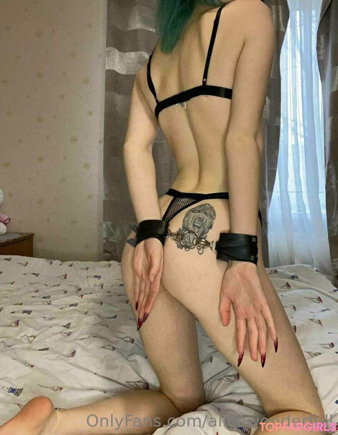 alicewonderfull star nude archive