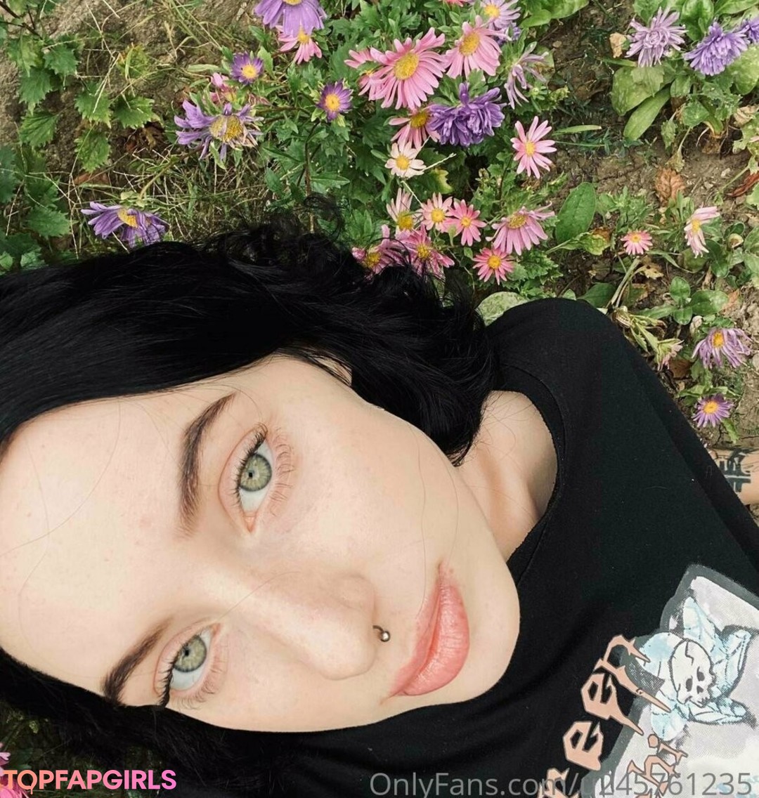 alicewonderfull model porn pic