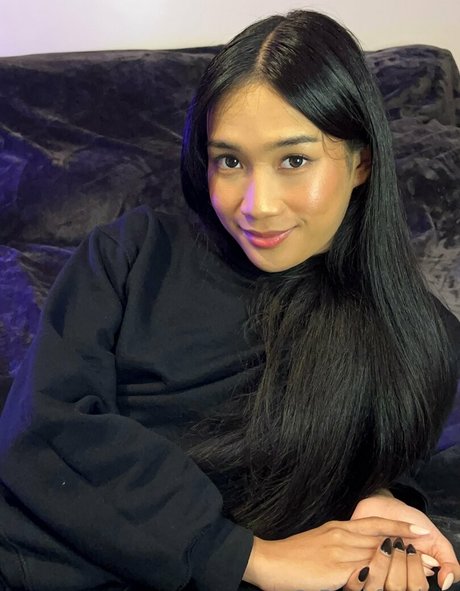 bankfemboy star erotic image