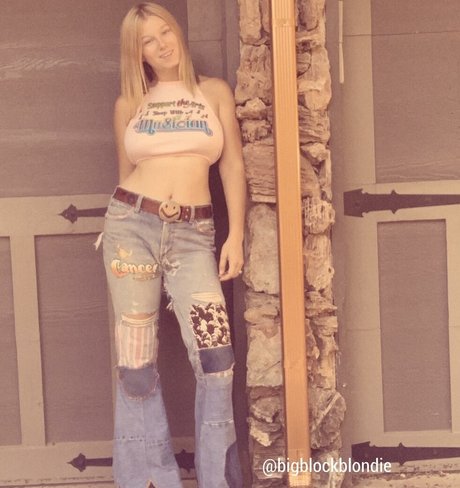 milf strip onlyfans sex photos