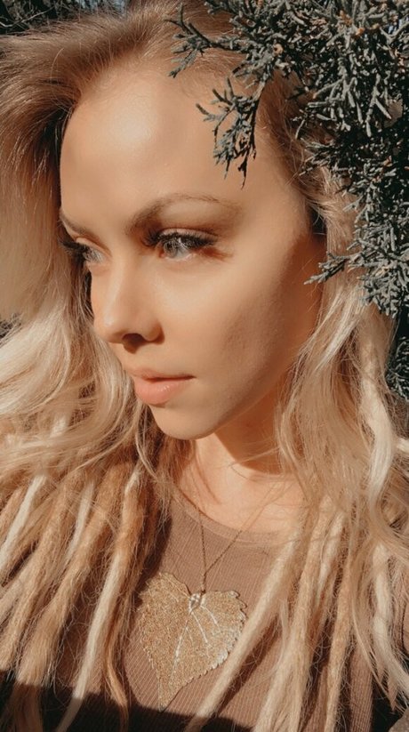 Nina Rei pornstar sex pic