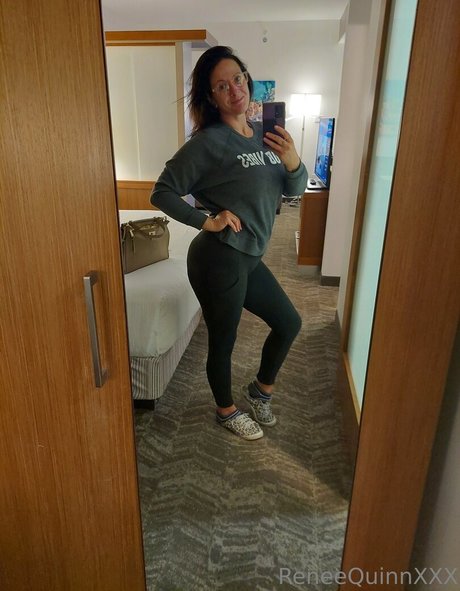 reneequinnxxx star nudes picture