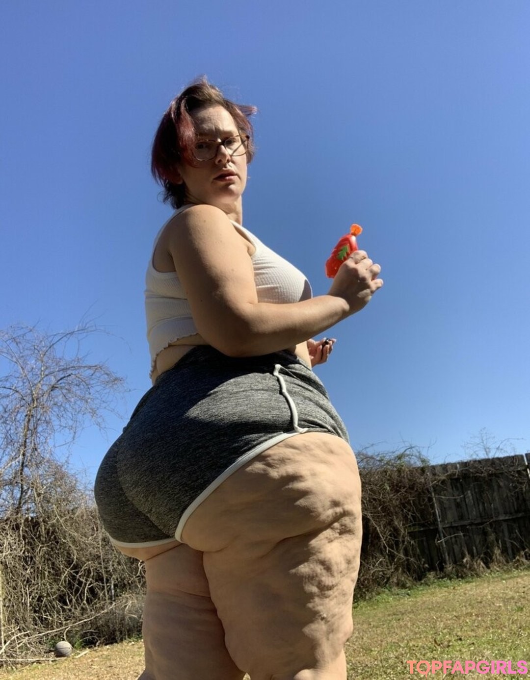hourglassleigh pornstar art img