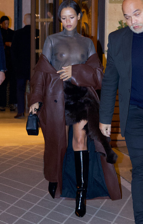 Taylor Russell pretty model archive