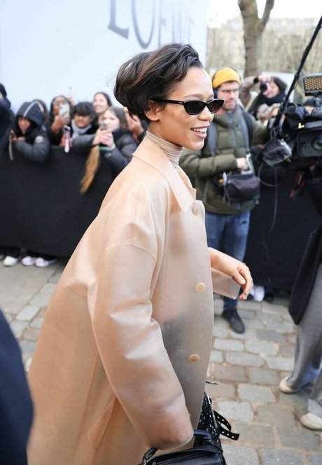 Taylor Russell sexy model images