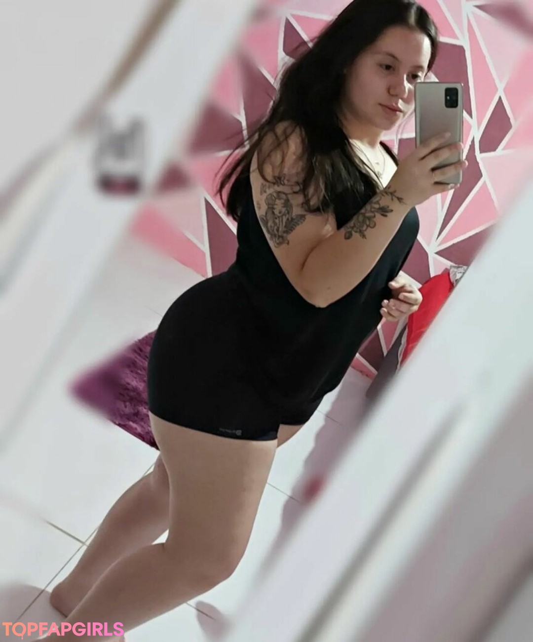 ketlim isaadc nudes actress pic