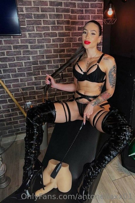 antonellaxx01 star high quality pictures