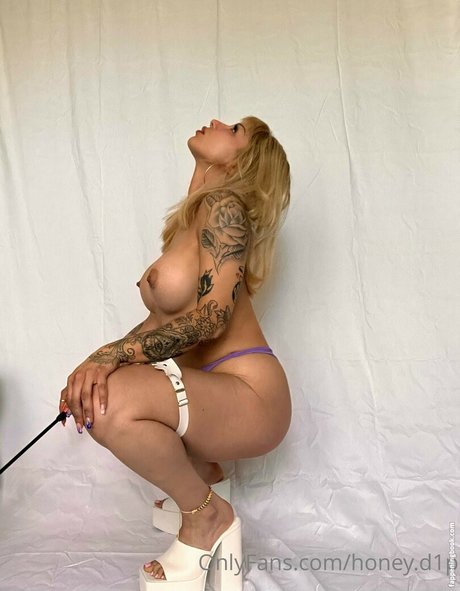 honeydipxxx hot model gallery