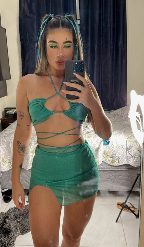 Carlevellyn nudes star images