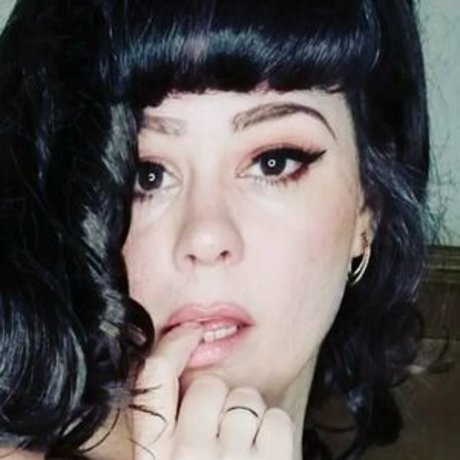 Goddess Tuesday art model pictures