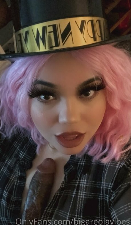 bigareolavibes star hot pic