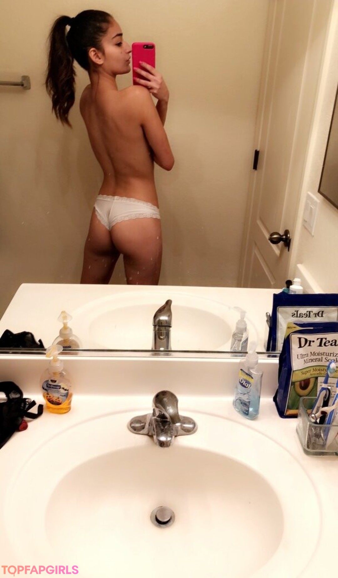 emilywillisxxx model nice images
