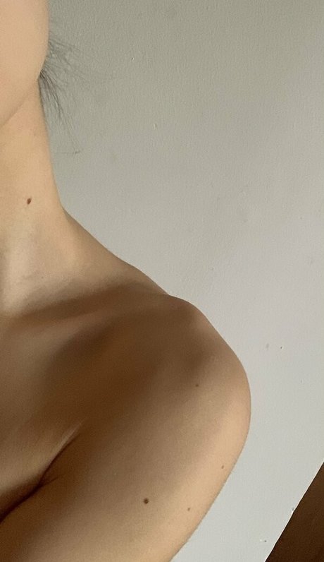 annie so sweet top star photo