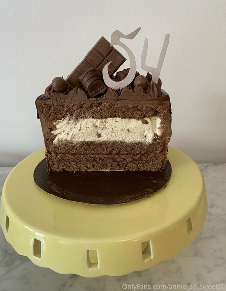 annie so sweet top actress archive