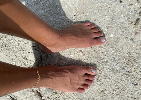 tequilalovelace model top pic